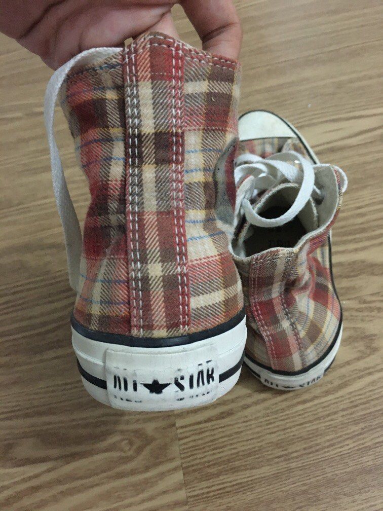 checkered converse