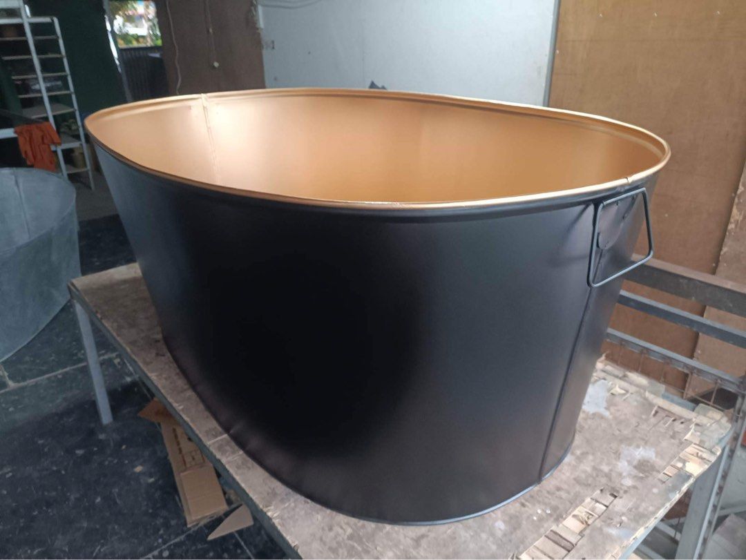 steel metal ice bath tub [SALE], Furniture & Home Living, Outdoor