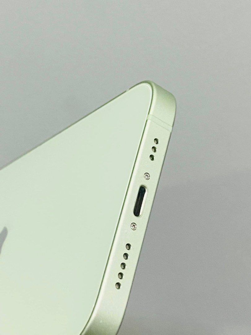 iPhone 12 128gb (Category: iPhone 12 Series) located in Manila. Submitted by TekiCashGadgetsph (Listing ID 1232511394, Image 3). Description: (FU) Openline any sim work Box and c-type cord - Orig IPhone not fake 2ndhand (slightly used) Good as new not abused! Presentable •Original Lcd • no issue hidden issues • no apple id / iCloud id • Good batthealth • Good cam front/back • Good Performance • Good face id • Good use / plug & play ! • True-tone 