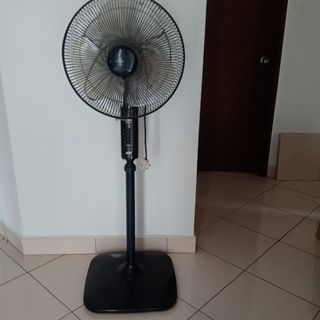 (Category: ) located in . Submitted by aznansaleh (Listing ID 1232648405, Image 1). Description: .