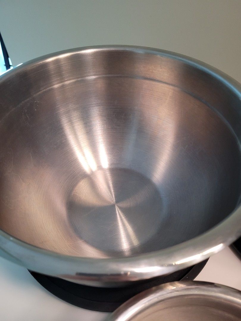 Kirkland 10piece Steel Bowl with lid set, Furniture & Home Living