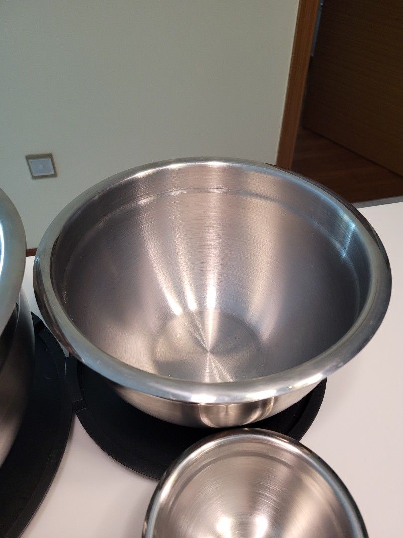 Kirkland 10piece Steel Bowl with lid set, Furniture & Home Living