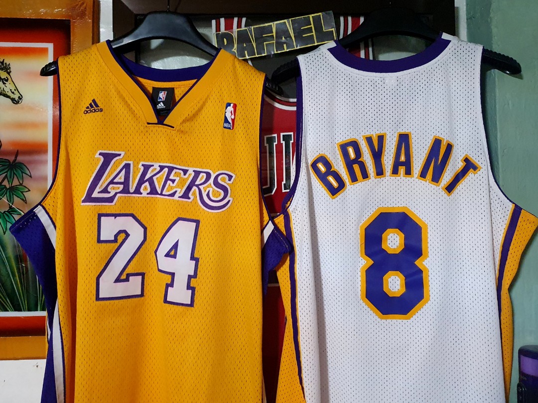 Kobe Bryant Adidas Authentic Away Los Angeles Lakers Jersey #24 (Size 44)