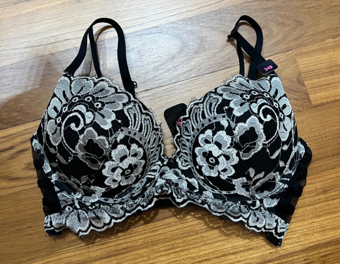 Bra 34b, Women's Fashion, New Undergarments & Loungewear on Carousell