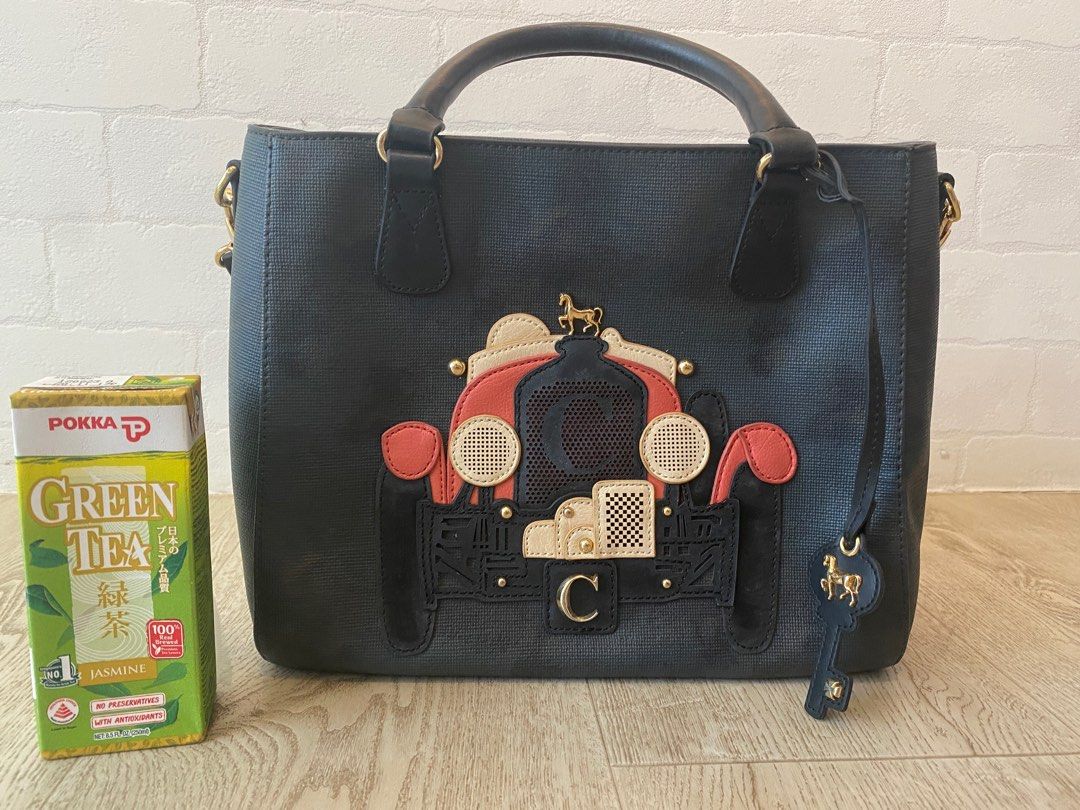 Lapalette cupcake 2 way bag Women s Fashion Bags Wallets Cross body Bags on Carousell