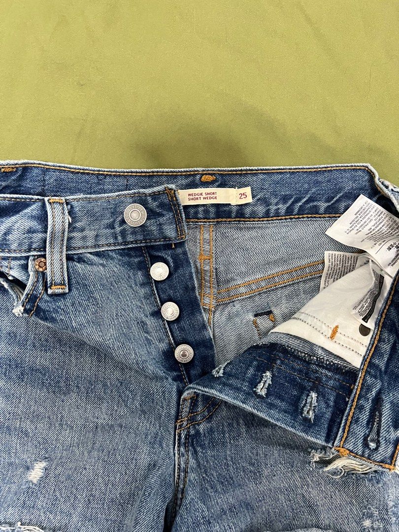 Levi's wedgie shorts outlet