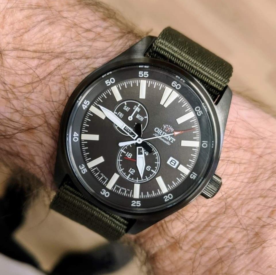 Orient top defender watch