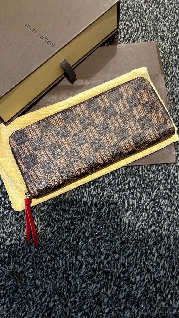 LV clemence wallet (Category: Luxury Bags & Wallets) located in Taguig. Submitted by rraaa32 (Listing ID 1232552681, Image 1). Description: Like new Complete.