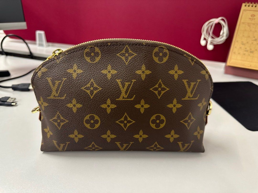 Louis vuitton cosmetic case deals
