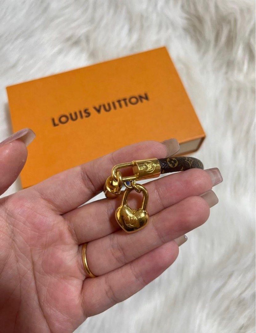 LOUIS VUITTON CRAZY In Lock LV Signature Charm Bracelet WITH GOLD HEART  $315.00 - PicClick