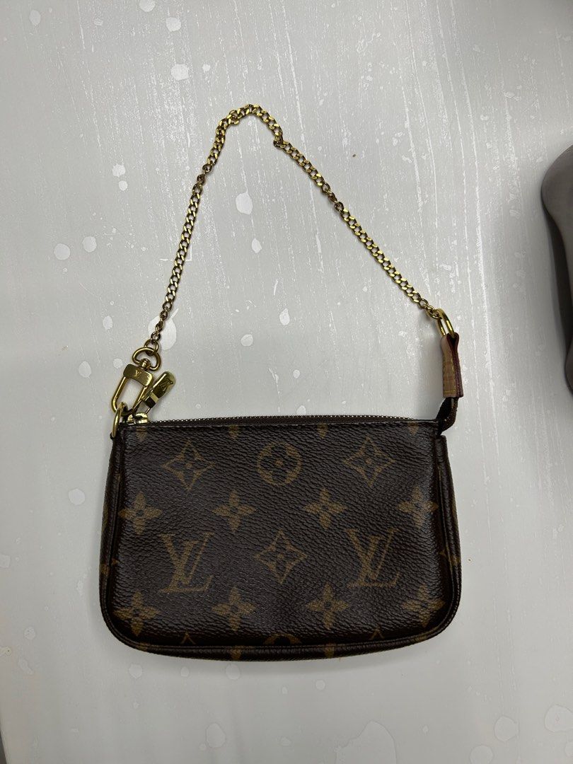 LOUIS VUITTON Mini Pochette Bicolor Monogram Empreinte Accessoires Pou