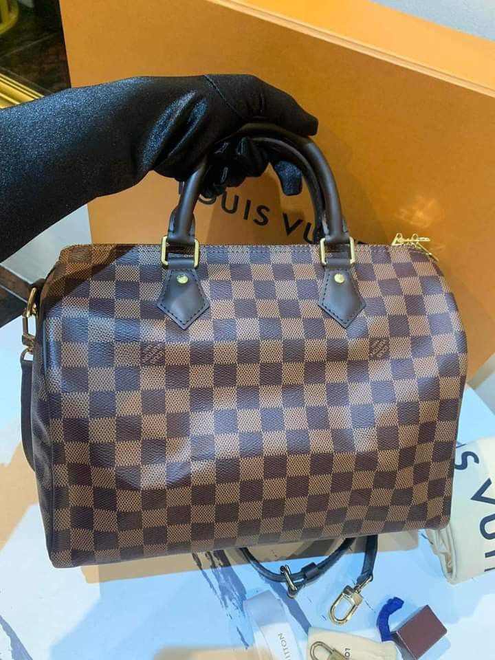 LV Speedy 30 Bando (Category: Luxury Bags & Wallets) located in Manila. Submitted by bagislifeshop (Listing ID 1232555329, Image 2). Description: .