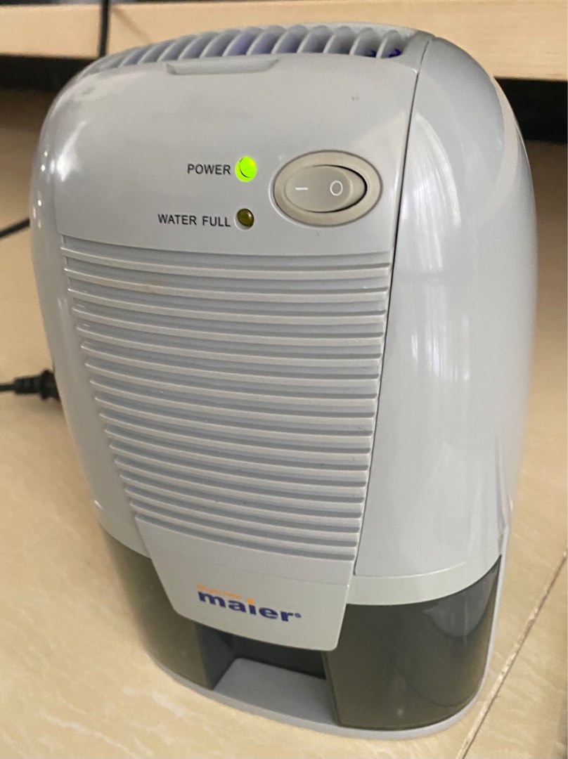 Dehumidifier Maier mini portable with UV & Tio2 air purifier , TV