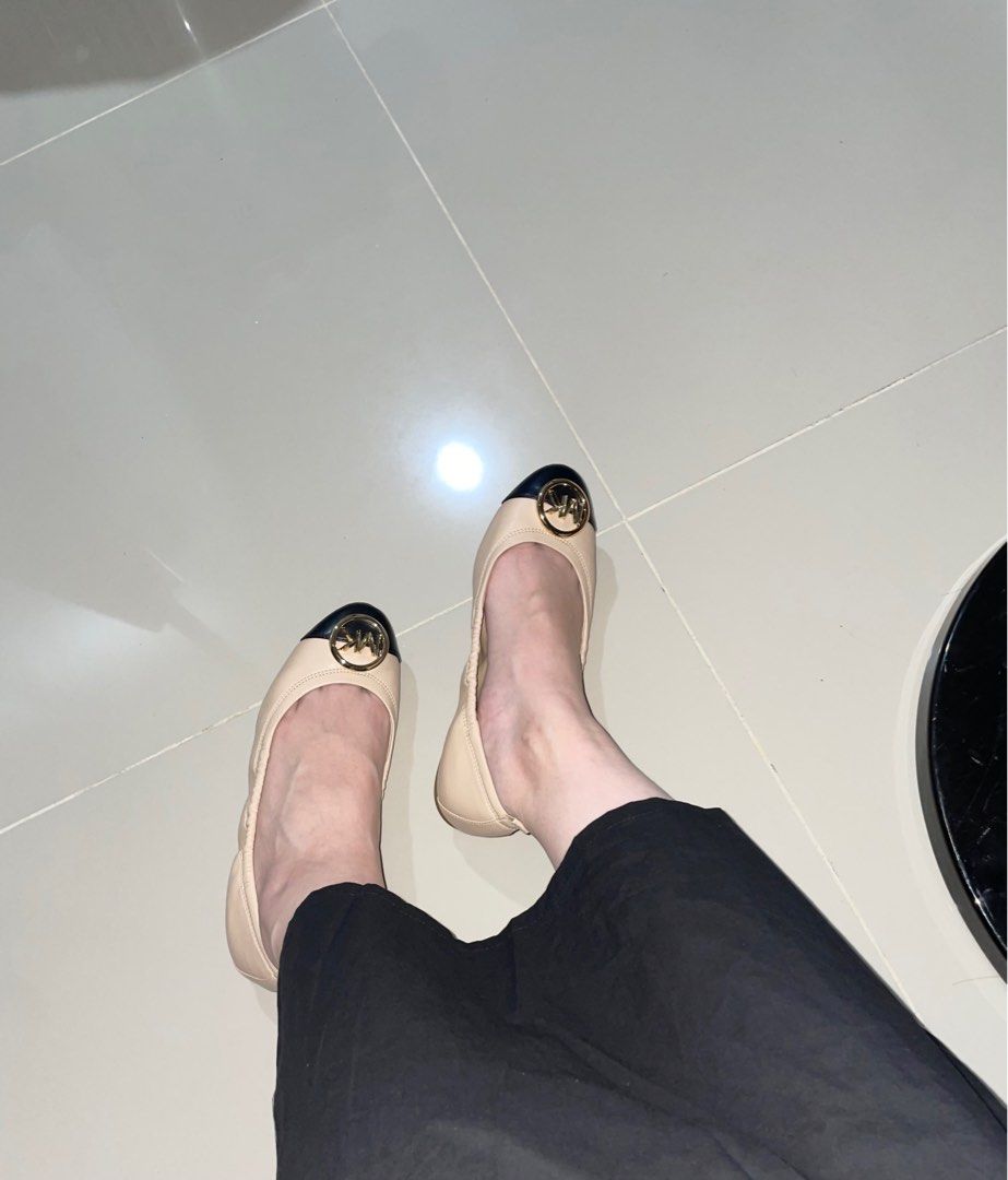 Michael Kors Ballet Flats in Nude