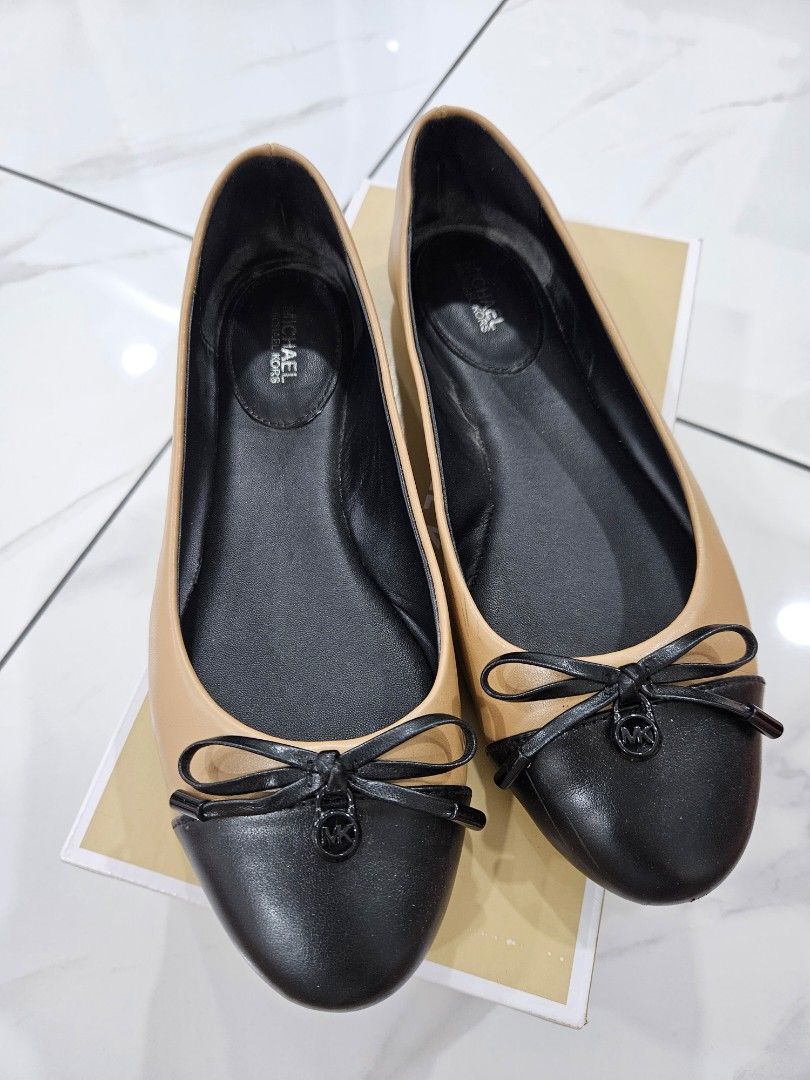 Michael Kors flats