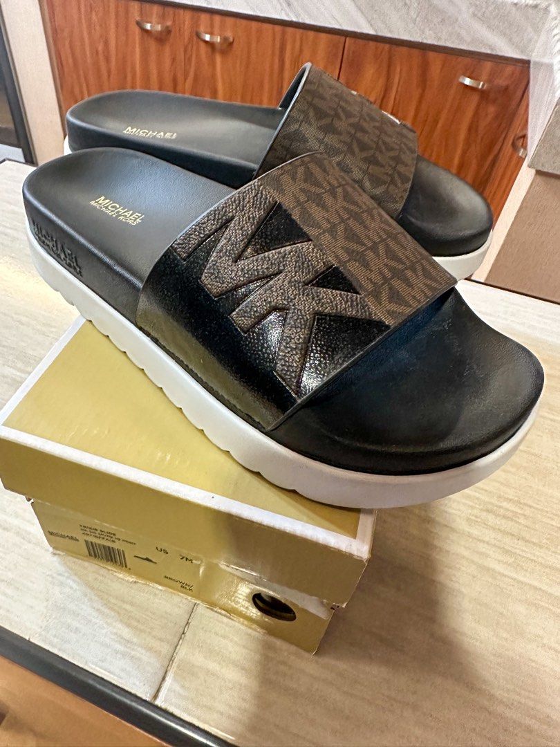 mk slides brown