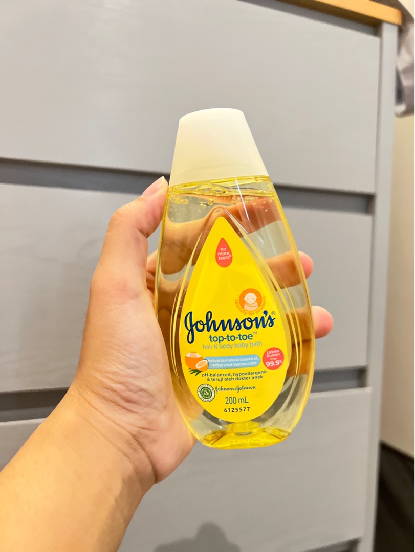 Johnson hair and body discount baby bath