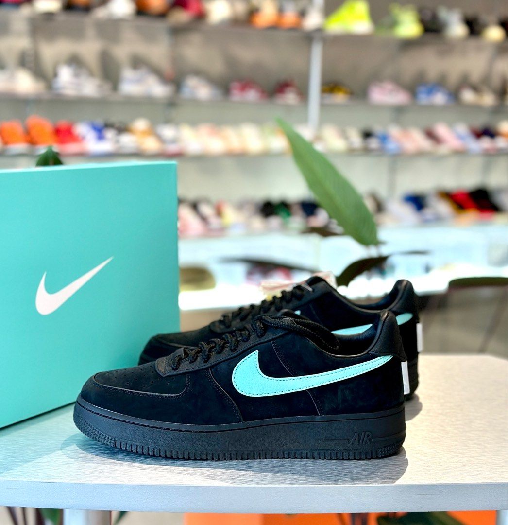 Nike Air Force 1 Low Tiffany & Co., Men's Fashion, Footwear, Sneakers on  Carousell