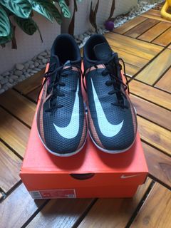 Nike Football Shoes / Sepatu Bola