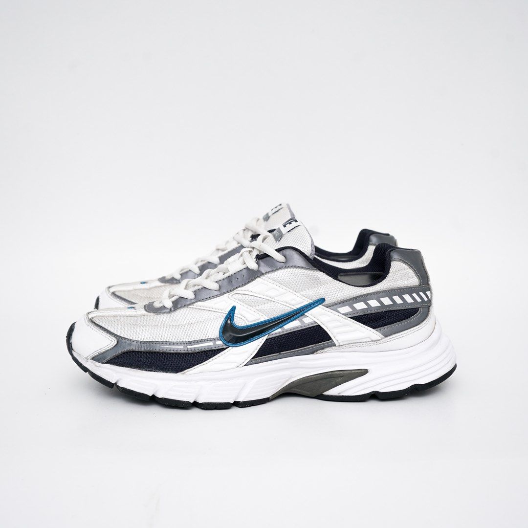 nike initiator silver