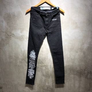 Off-White Embroidered Denim pants