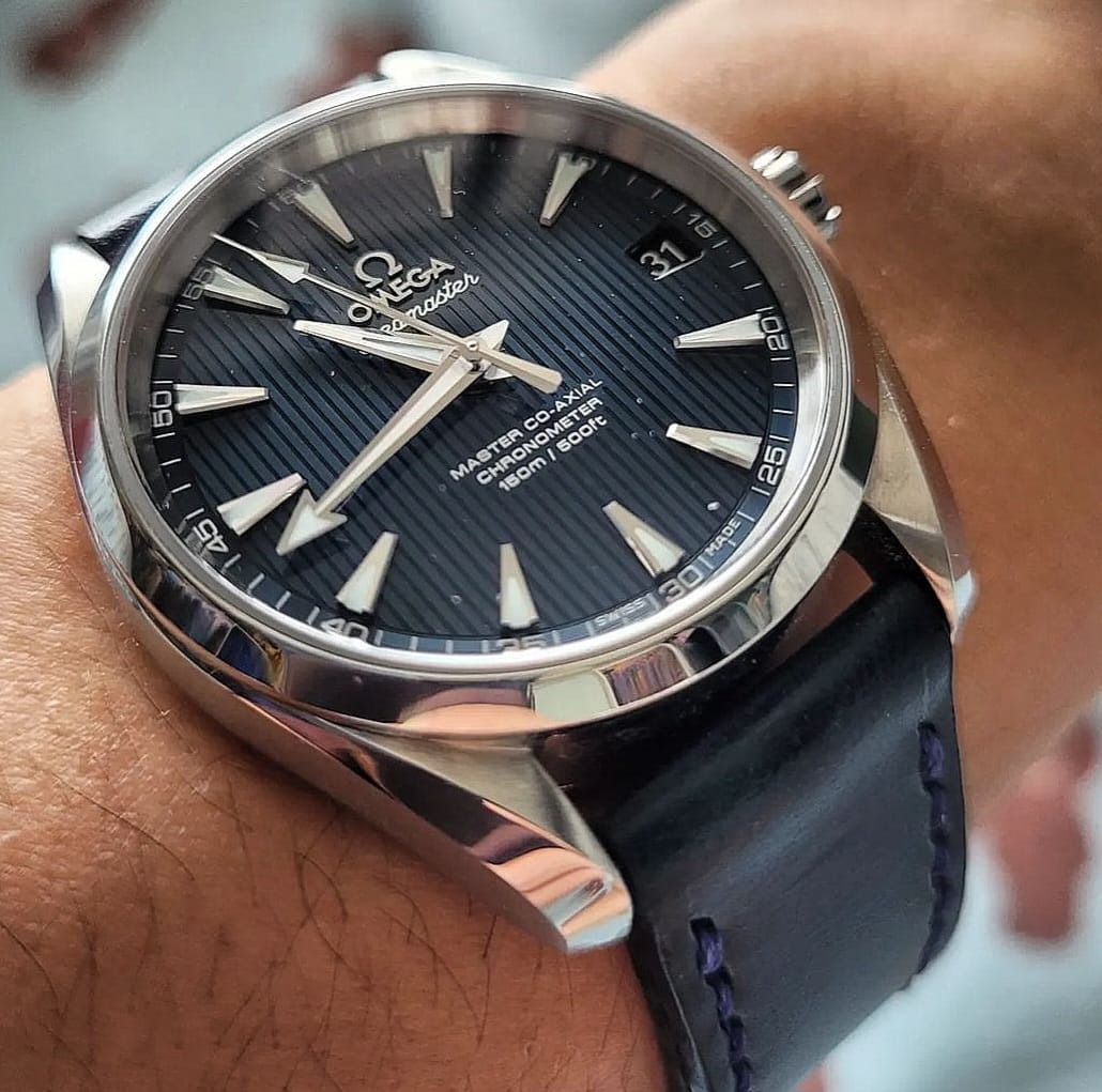 OMEGA SEAMASTER AQUA TERRA BLUE DIAL SKYFALL 38.5MM RARE LIKE NEW