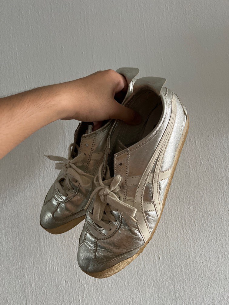 Onitsuka Tiger Silver, Men's Fashion, Footwear, Sneakers on Carousell