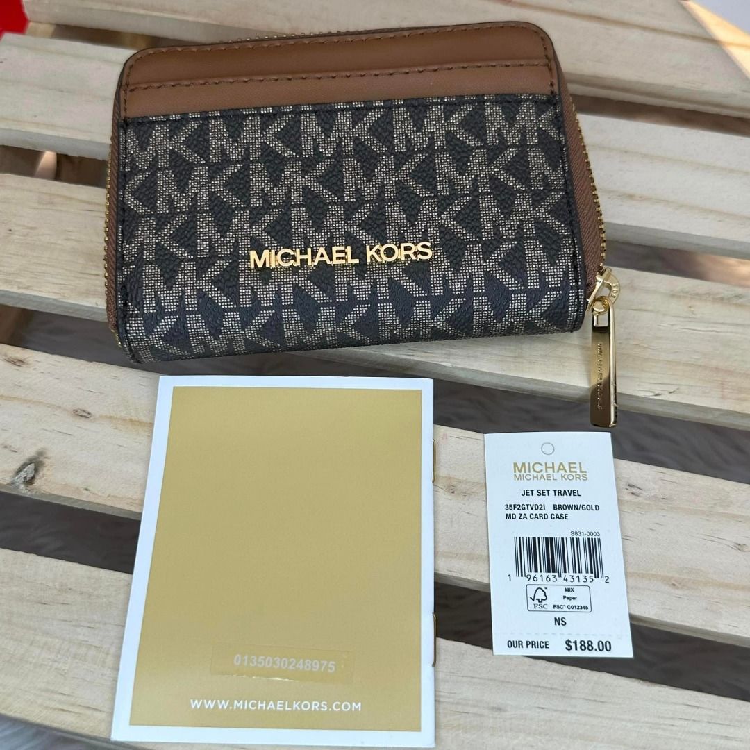 Michael Kors Jet Set Travel Medium Zip Pouchette with Signature Canvas,  Women's Fashion, Bags & Wallets on Carousell