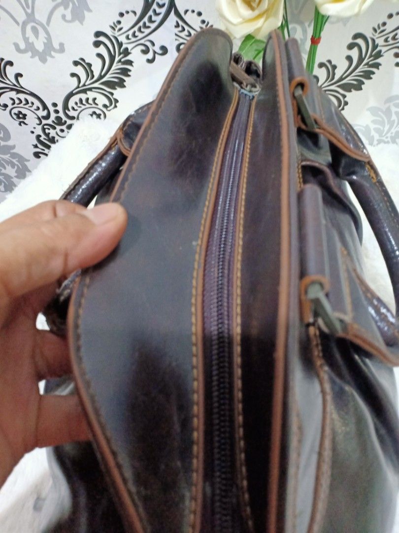 Preloved tas sling CK TG 24 LB 34 cm, Fesyen Wanita, Tas Dompet