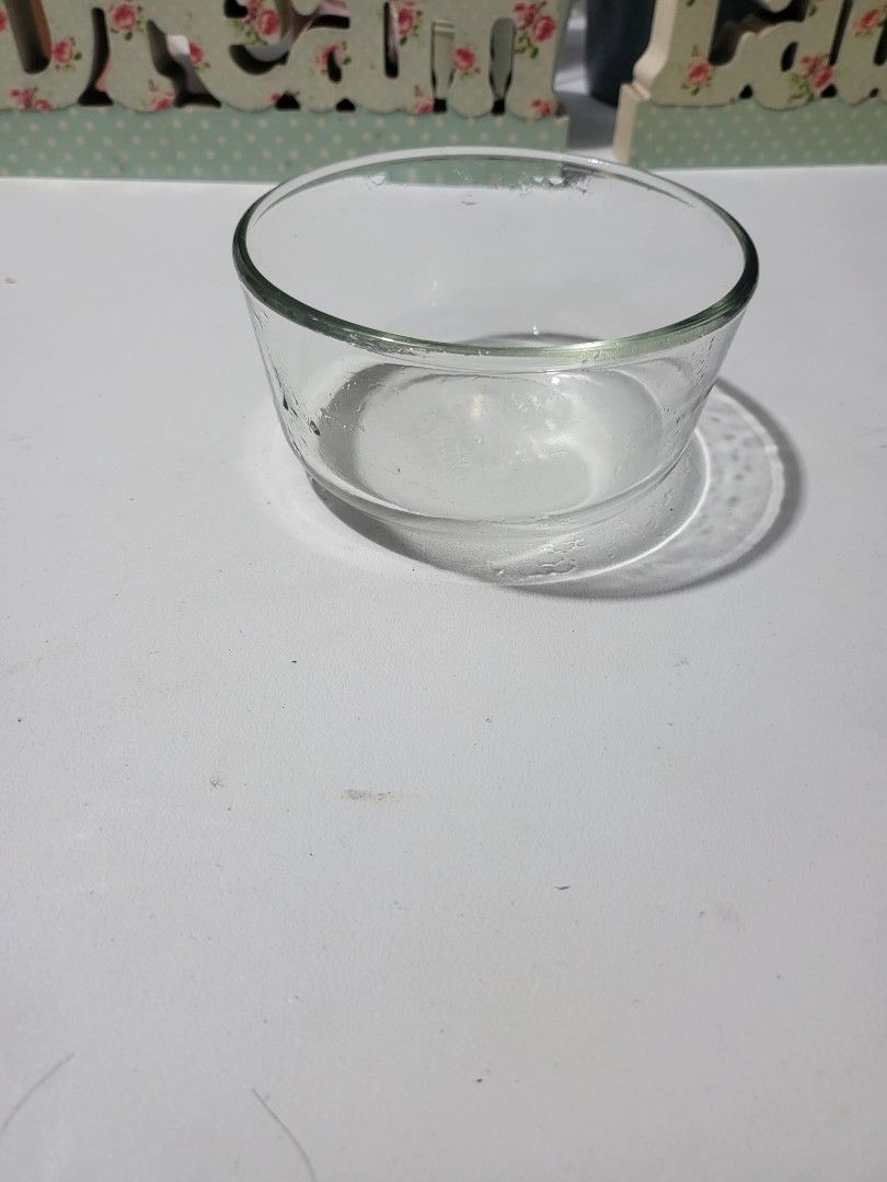 Pyrex baking dish (Category: Bakeware) located in Makati City. Submitted by thedeclutteringabuela (Listing ID 1232647565, Image 2). Description: pyrex USA . for oven and microwave. 4 1/2 in.