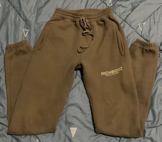 (Category: ) located in . Submitted by sneakyard (Listing ID 1232616846, Image 1). Description: .