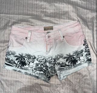 (Category: ) located in . Submitted by adaravilla (Listing ID 1232583676, Image 1). Description: .