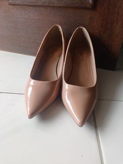 Sepatu nude marks&spencer