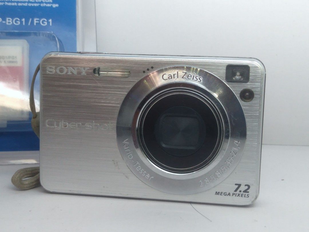 Sony cybershot 7.2 MP, Photography, Cameras on Carousell