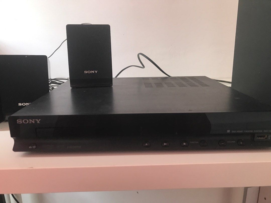 SONY DVD HOME THEATRE SYSTEM DAVTZ140, TV & Home Appliances, TV