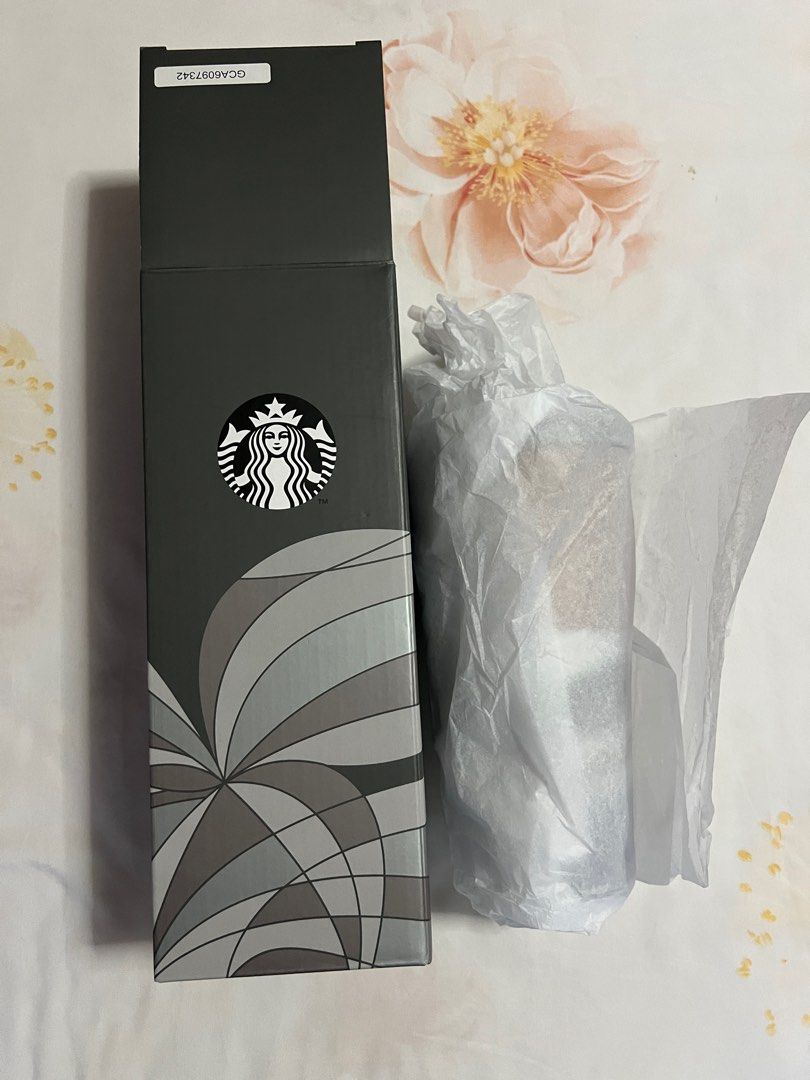 Unboxing of Starbucks Cold Cup 2023