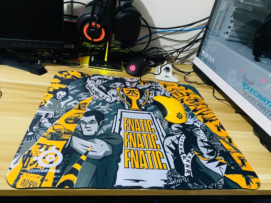 STEELSERIES QCK HEAVY MOUSE PAD (Category: Mouse & Mousepads) located in Caloocan City. Submitted by lordjeff (Listing ID 1232669576, Image 2). Description: FOR SALE BRAND NEW STEELSERIES OCK HEAVY MOUSE PAD! WE ALSO HAVE STEELSERIES GAMING HEADSET, MOUSE &BAG PM ME FOR MORE INFO LOCATION: CALOOCAN SOUTH MOD: LALAMOVE or LBC MOP: CASH or GCASH.