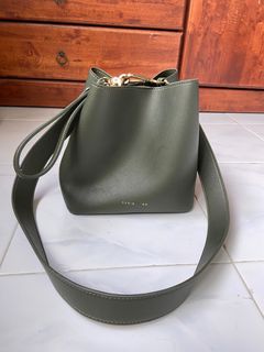(Category: ) located in . Submitted by zlkhdrl (Listing ID 1232565204, Image 1). Description: .