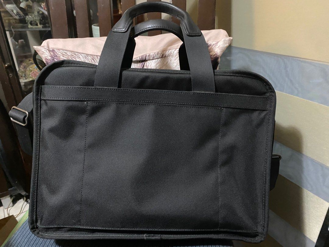 Tumi laptop bag, Men's Fashion, Bags, Briefcases on Carousell