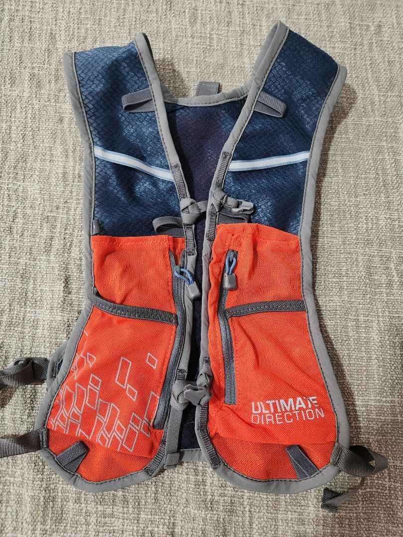 UD Ultimate Direction Marathon Vest Sports Equipment Other