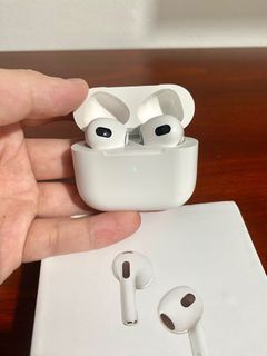 Used Airpods Gen 3 for sale (Rush)