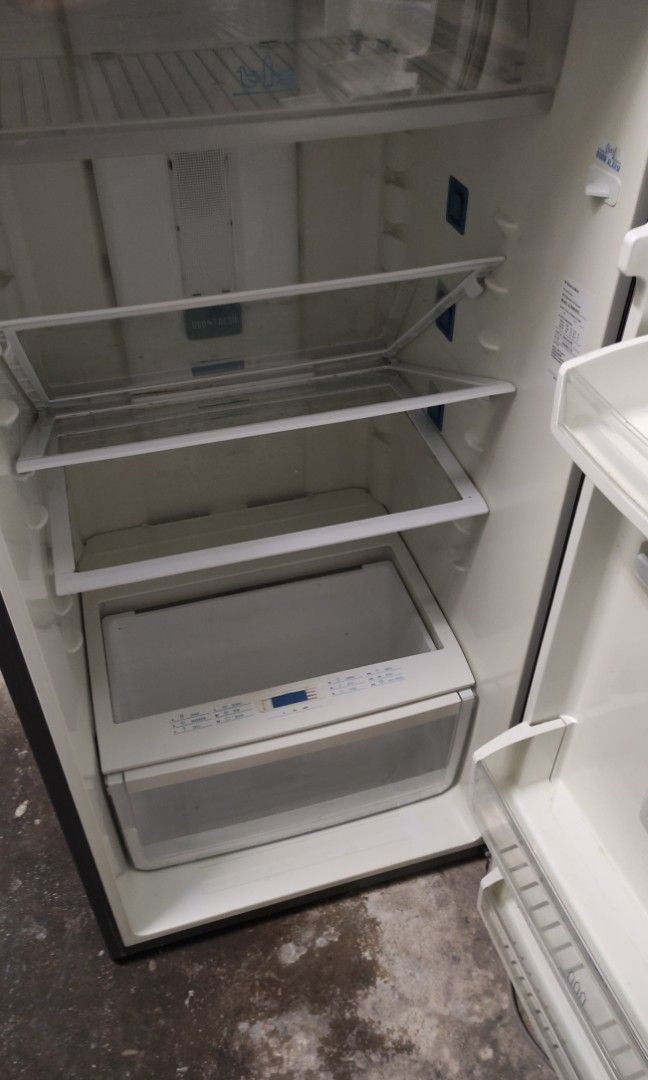 Used Electrolux Refrigerator ETB3502PE for sale, TV & Home Appliances