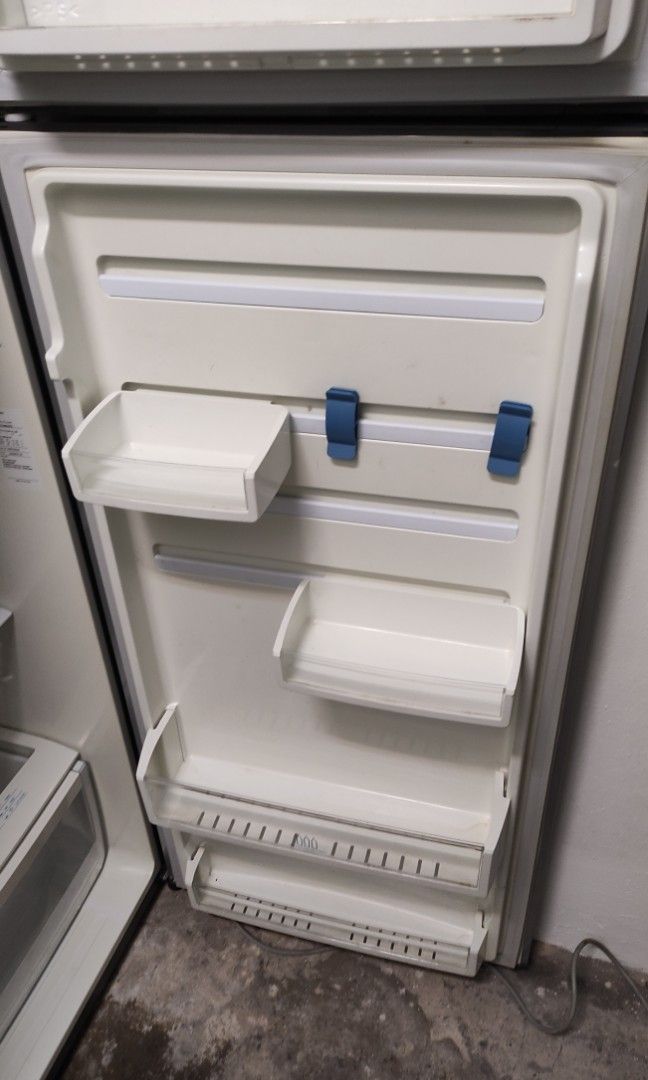 Used Electrolux Refrigerator ETB3502PE for sale, TV & Home Appliances