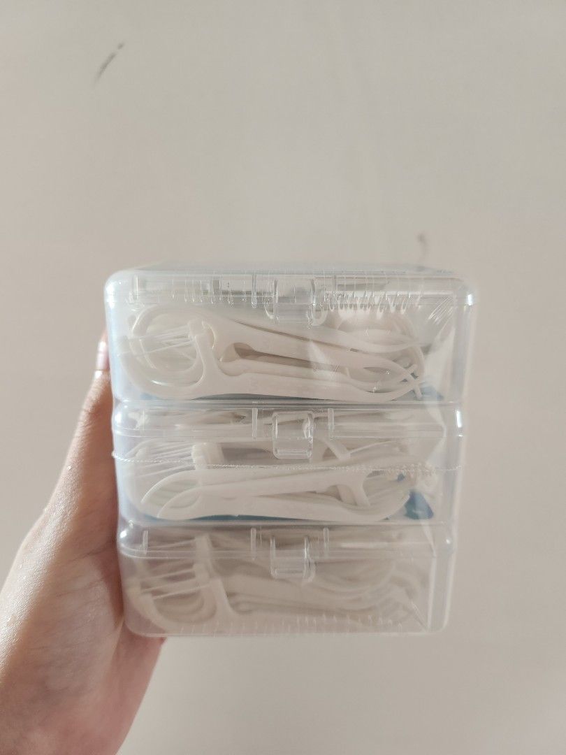 Watsons Dental Floss Picks Round Thread 3 + 2 boxes, Health & Nutrition