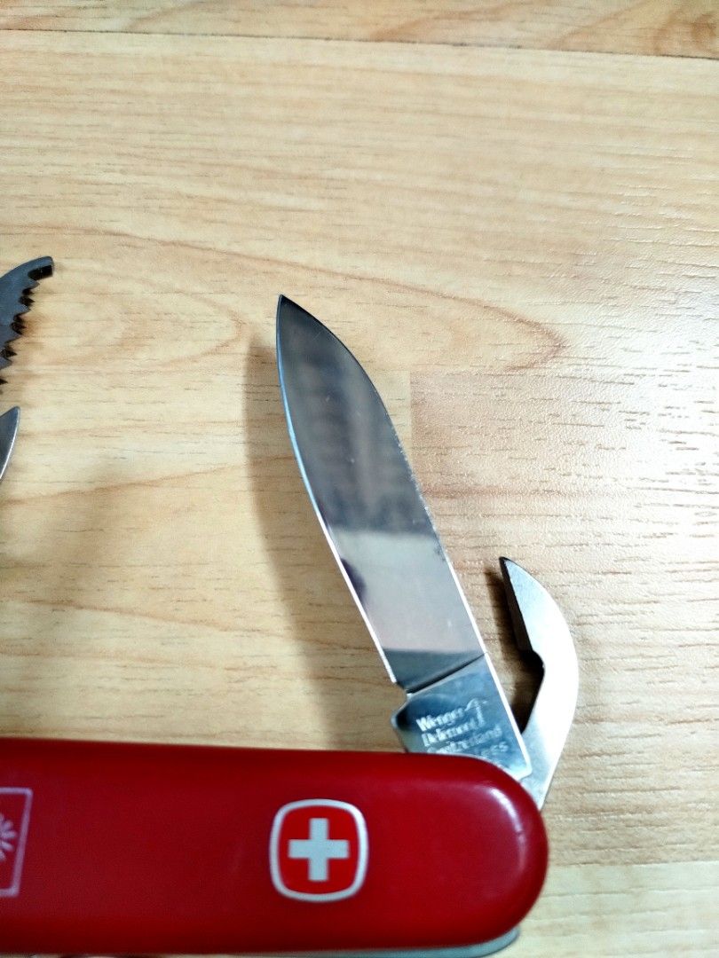 Left handed 2025 swiss army knife