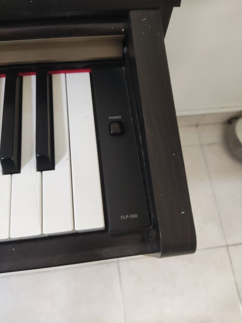 Yamaha CLP 320 Digital Piano, Hobbies & Toys, Music & Media, Musical