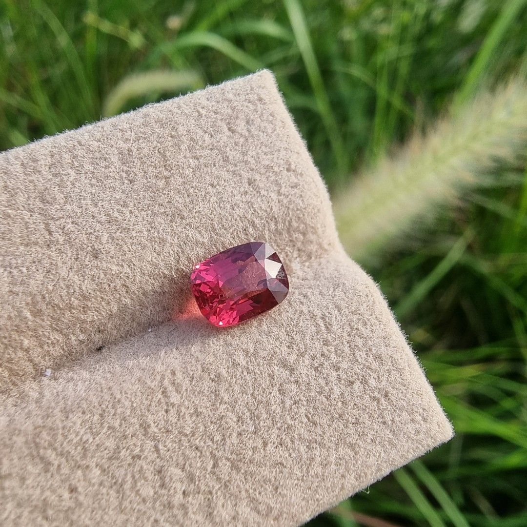 1.38ct Pinkish Red Spinel Natural Unheated Burma Origin Certificated Provided August Birthstone Bespoke Jewelry Customization Available