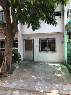 2 bedroom Townhouse for rent greenhills area