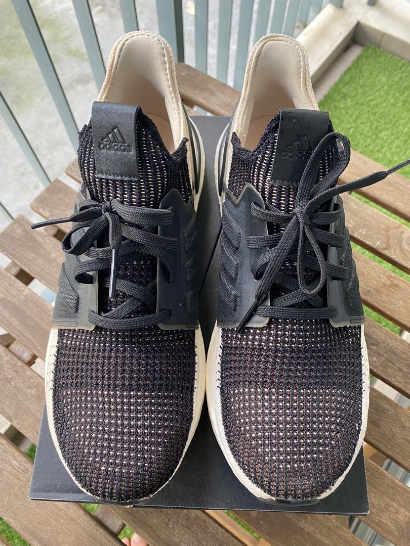 Adidas ultra boost 19 core online black raw sand & grey