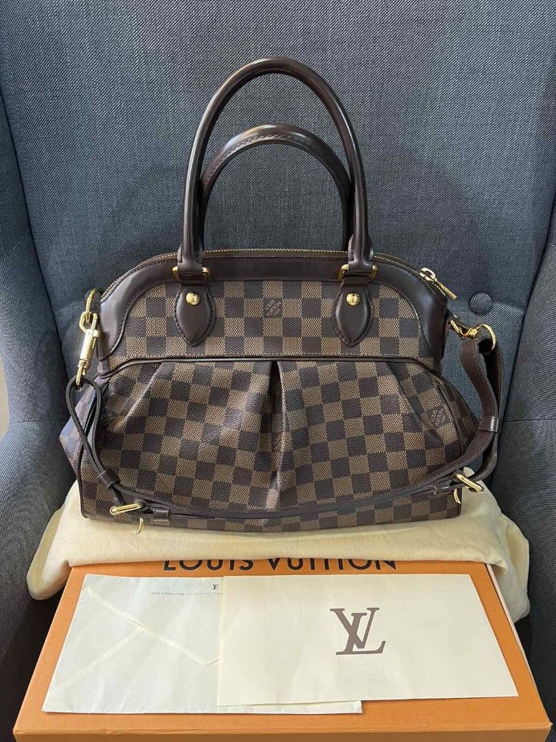 Almost new trevi (Category: Luxury Bags & Wallets) located in Butuan. Submitted by jen_pre (Listing ID 1232746477, Image 1). Description: .